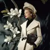 高级时尚、时尚、花卉图案，1948 --没有丑陋、变形、吵闹、模糊、扭曲、失焦、多余的手指、不良的解剖结构、多余的四肢、脸部画得不好、手画得不好、手指缺失--c25