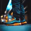 鞋子，荧光蓝色Nike Airmax 97，牛仔货物慢跑裤