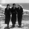 高级时尚，《Vogue》1938 --没有丑陋、畸形、吵闹、模糊、扭曲、失焦、多余的手指、不良的解剖结构、多余的四肢、脸部画得不好、手画得不好、手指缺失--c25
