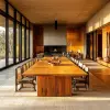 安藤忠雄（Tadao Ando），采用传统设计和木制内饰的住宅，温馨而迷人，由Shawn Heinrichs拍摄。棕色、米色和奶油色，错综复杂，华丽--ar 16：9 --c2--s 90