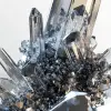 原子金属3D建模，丹尼尔·利贝斯金（Daniel libeskind）风格，逼真的超详细渲染，晶体和地质形态，银色和灰色，大胆的纹理，镜像领域，超现实细节--ar 59：128