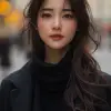 一位美丽的中国女人的超现实照片，用索尼a7 III拍摄，在巴黎街头，Instagram网红照片，详细，栩栩如生--ar 35：64 --styleston 750