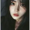 女模特，亚洲人，宝丽来时尚拍摄样张，超现实，栩栩如生-ar 35：64 --原始风格