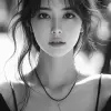 一位美丽的亚洲女性的超现实黑白照片，用索尼a7 III拍摄，在巴黎街头，情感丰富，细致，栩栩如生--ar 35：64 --styleston 750